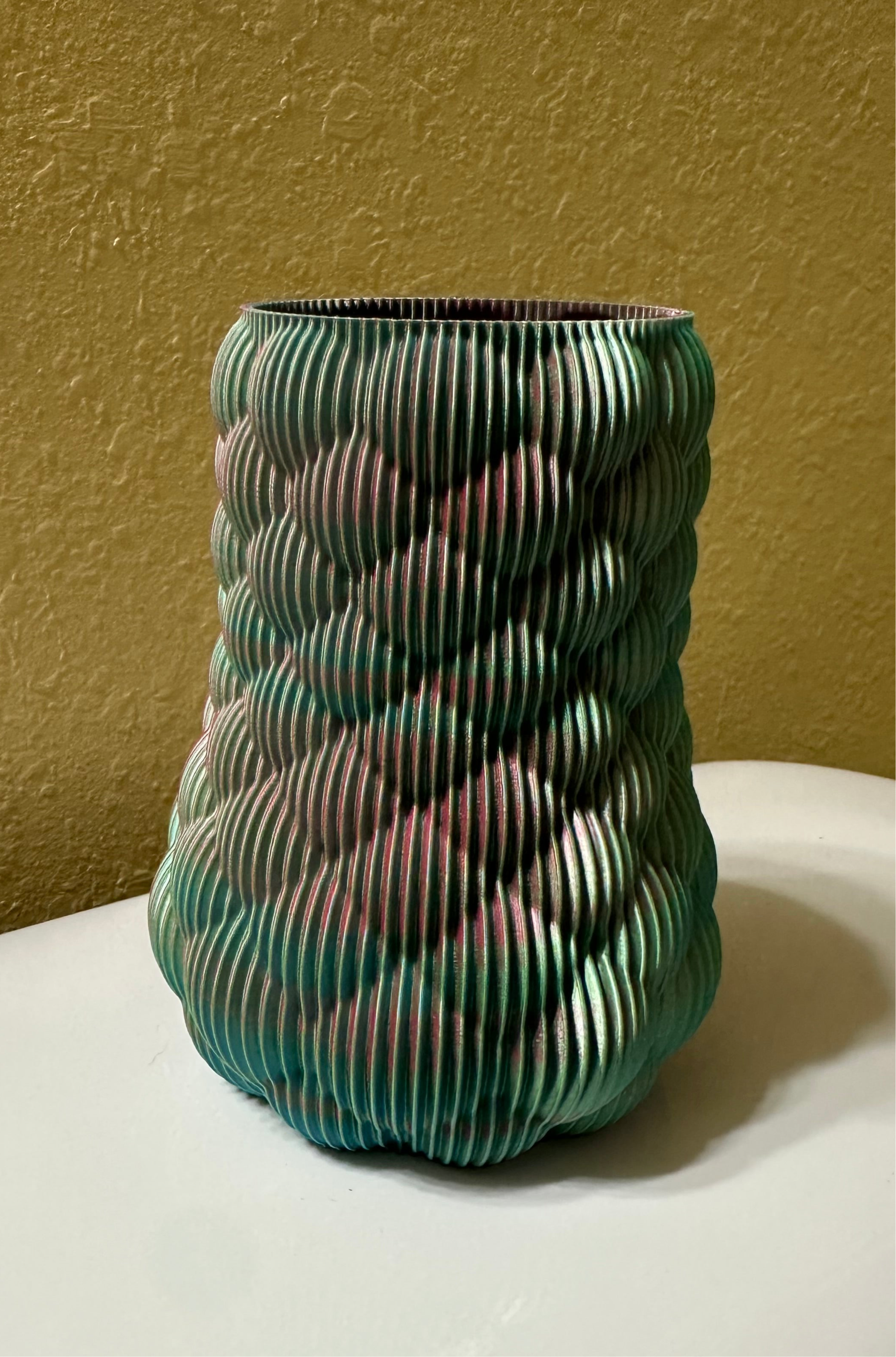 Summer Berry Vase Collection