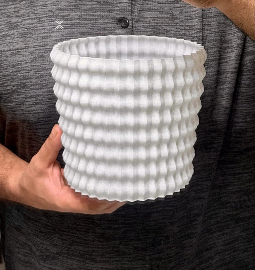 Elegant Pina Planter Flowerpot